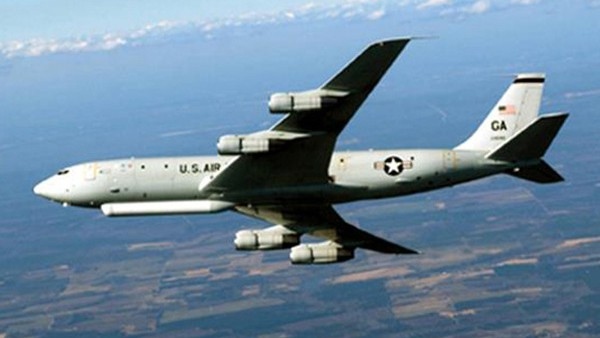 Máy bay quân đội Mỹ bay trên không phận Hàn Quốc